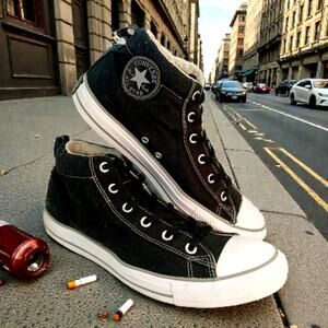 Converse Chuck Taylor All Star Mens Mid Cut Black Sneakers - Size 11